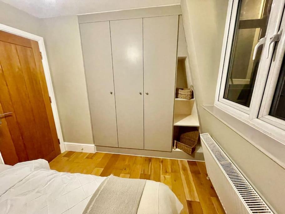Lovely Two Bed Flat Londýn Exteriér fotografie